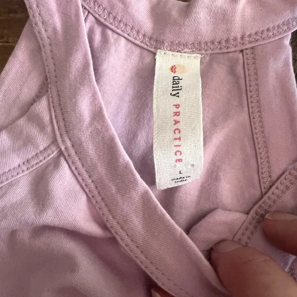 ANTHRO | Daily Practice Daybreak Tank - Picture 4 of 4